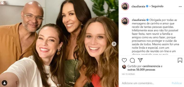 Claudia Raia celebra 54 anos ao lado de Paolla Oliveira e Mariana Ximenes