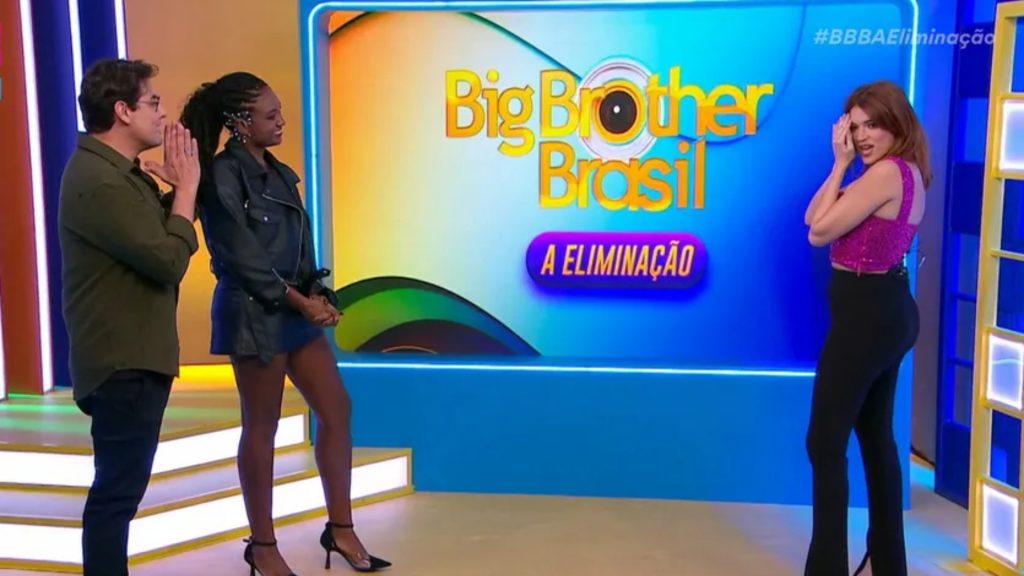 No BBB - A Eliminação, Sarah Aline conta que não tinha intenção de beijar no reality show — Foto: Multishow