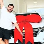 Ex-BBB Michel com carro que ganhou no programa - Reprodução/Instagram