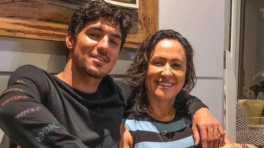 Gabriel Medina e a mãe - Reprodução/Instagram