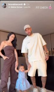 Mavie com os pais, Neymar e Bianca Biancardi - Reprodução/Instagram