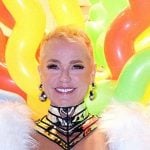 Xuxa faz show no intervalo do 'Futebol da Esperança', na Globo - Crédito: Blad Meneghel