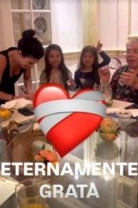 Renata Abravanel na mesa junto com o pai, Silvio Santos - Reprodução/Instagram