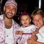 Neymar com Mavie e Davi Lucca