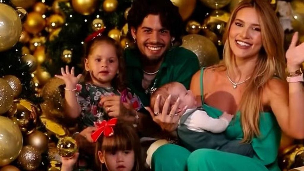 Virginia Fonseca e Zé Felipe com os filhos, Maria Alice, Maria Flor e José Leonardo